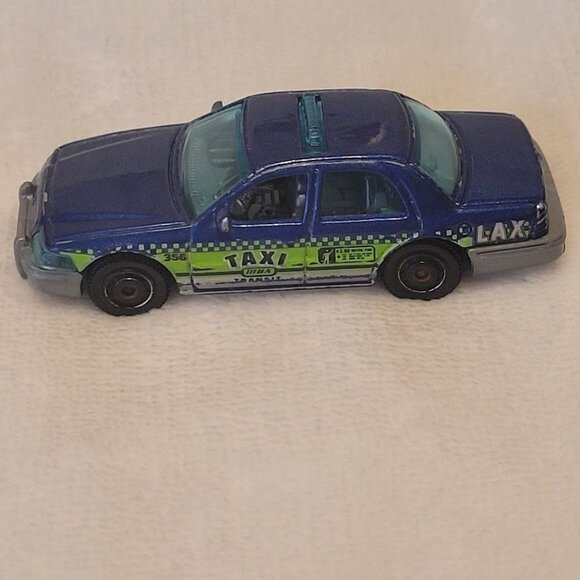 Matchbox 2006 Ford Crown Victoria Taxi Diecast 1:71 Scale Blue Green LAX Transit - Picture 6 of 10